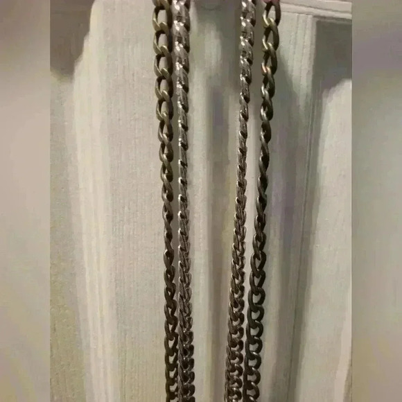 47" Chain in choice of Silver or Gun metal - Picture 6 of 6